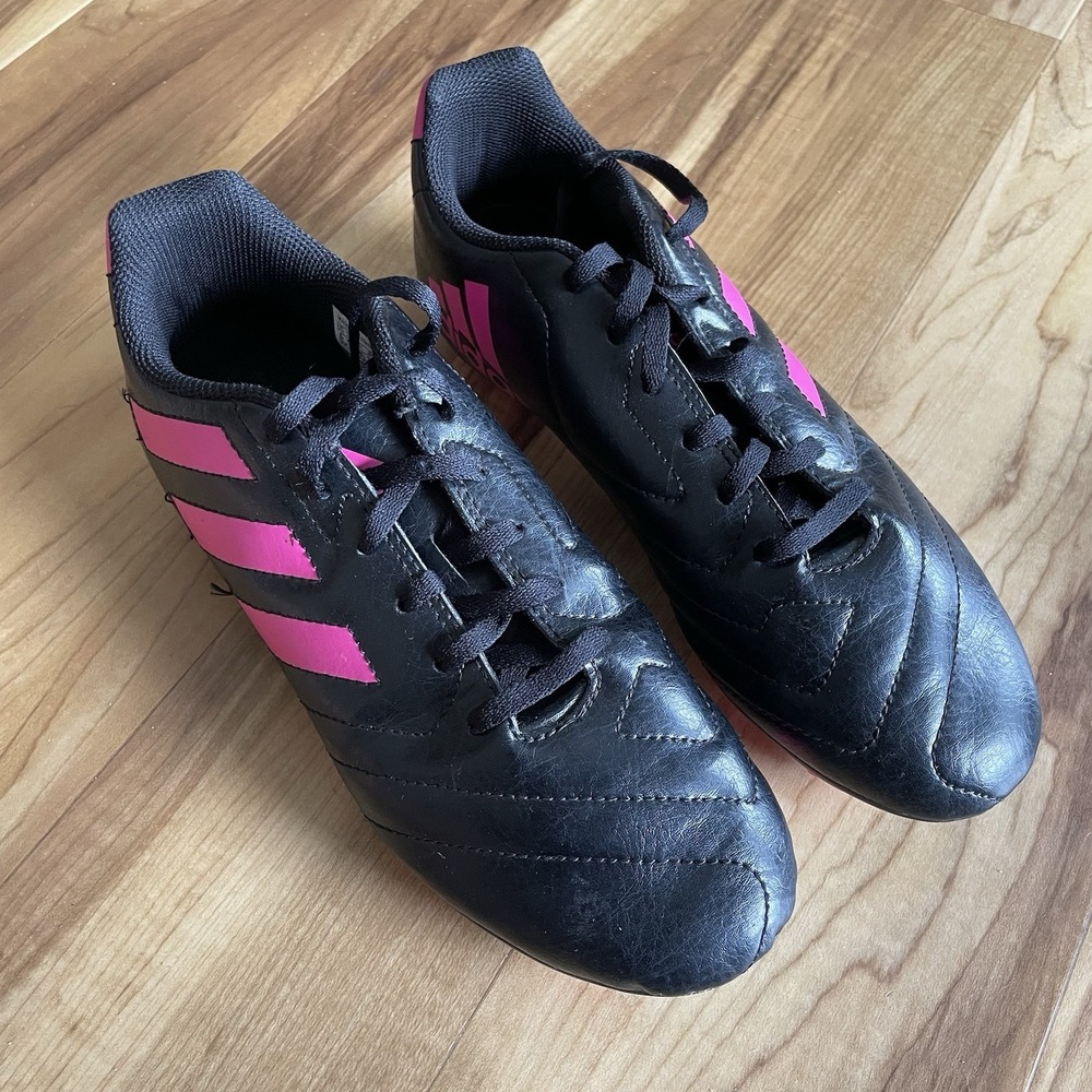 Boys Adidas Soccer Cleats - Pink and Black Size 6